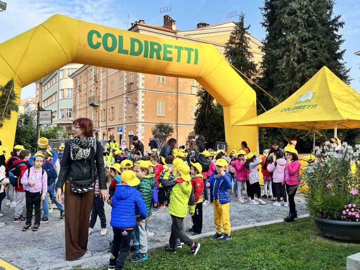 A Cuneo torna la Fiera del Marrone: Coldiretti pronta ad accogliere oltre un migliaio di bambini A Cuneo torna la Fiera del Marrone: Coldiretti pronta ad accogliere oltre un migliaio di bambini