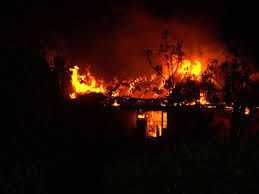Brucia una cascina a Villanova Solaro: Vigili del Fuoco all’opera tutta la notte Brucia una cascina a Villanova Solaro: Vigili del Fuoco all’opera tutta la notte