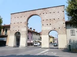 Presentazione del calendario 2020 di Cherasco con la premiazione dei vincitori del concorso di disegno naturalistico Presentazione del calendario 2020 di Cherasco con la premiazione dei vincitori del concorso di disegno naturalistico