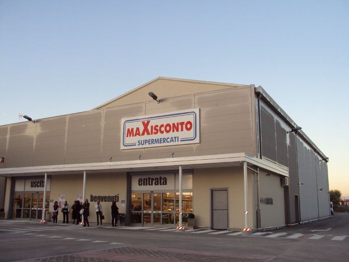 Bra: aperto in mattinata un nuovo punto vendita Maxisconto