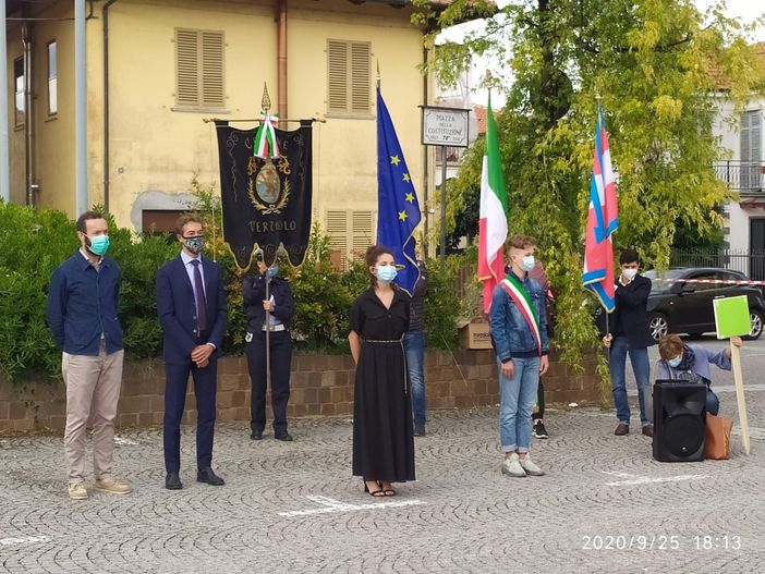 Verzuolo, consegnata una copia della costituzione ai neo maggiorenni