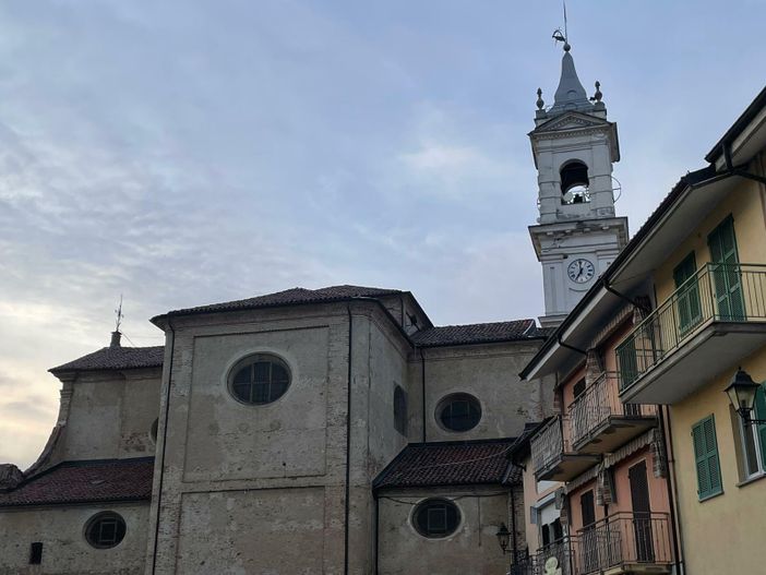 Caro bollette, Pianfei spegnerà l'illuminazione del campanile