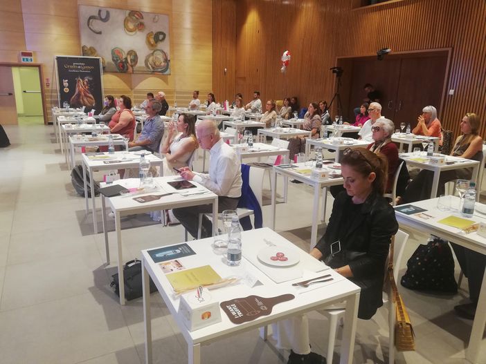 Il Crudo di Cuneo e il Salame Piemonte IGP alla Fiera del Tartufo di Alba