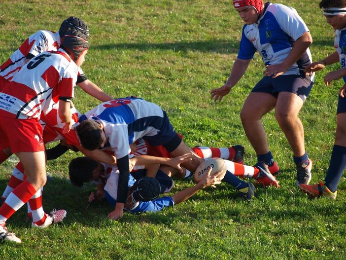 I ragazzi del Cuneo Pedona Rugby battono i rivali dell’Asti in casa sul campo di Piccapietra