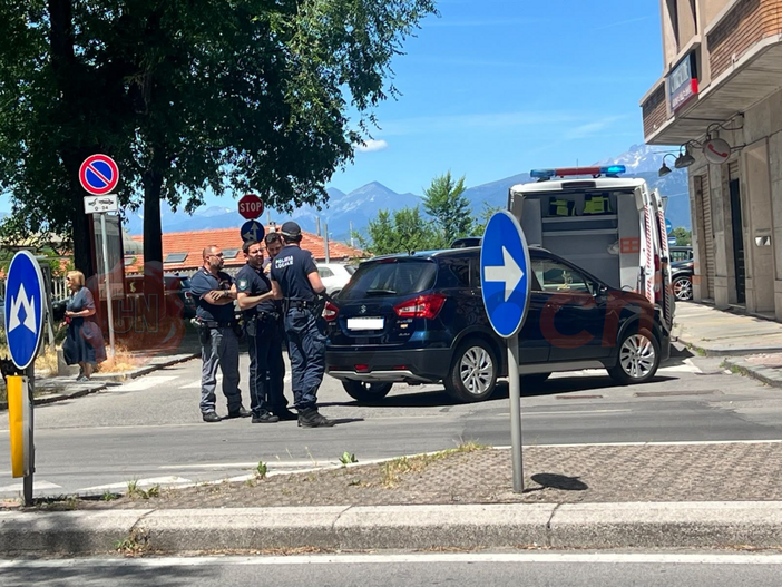 Polizia e Polizia Locale sul luogo dell'incidente Polizia e Polizia Locale sul luogo dell'incidente