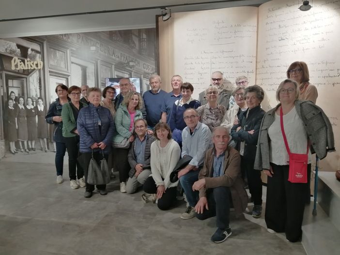 Grinzane Cavour, una gita al Museo del Cioccolato conclude il ciclo degli incontri per la cittadinanza Grinzane Cavour, una gita al Museo del Cioccolato conclude il ciclo degli incontri per la cittadinanza