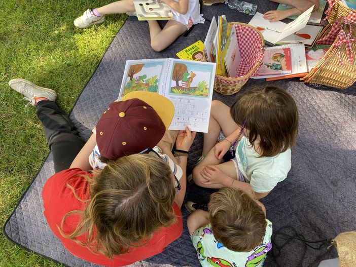 Fondazione Paideia e Regione Piemonte donano 650 libri in simboli CAA alle ASL del territorio