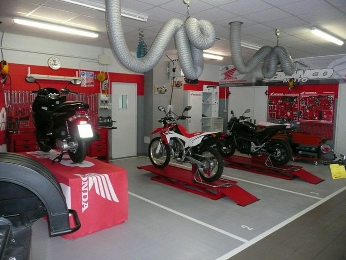 Bianco Moto cerca un giovane Apprendista Meccanico