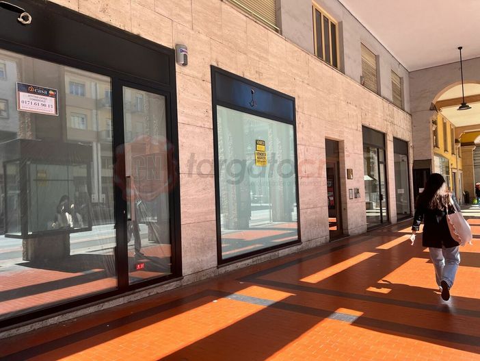 Cuneo ha perso 931 negozi in dieci anni, ma affittare un locale commerciale costa il 25% in più