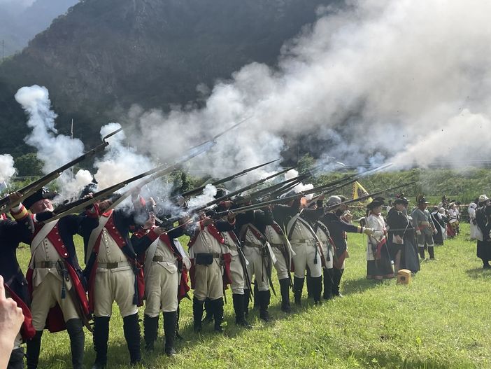 Anche il reggimento “La Marina” di Nucetto alla rievocazione storica di Bard [FOTO]