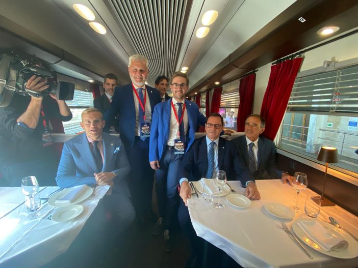 Il sindaco Gatto col presidente Atl Rabino e il direttore Bertero alla presentazione tenuta oggi alla stazione di Roma Ostiense, nella capitale Il sindaco Gatto col presidente Atl Rabino e il direttore Bertero alla presentazione tenuta oggi alla stazione di Roma Ostiense, nella capitale
