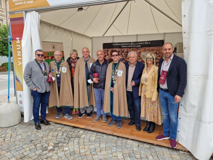 Lo stand della Confraternita a Vinum 2022 Lo stand della Confraternita a Vinum 2022