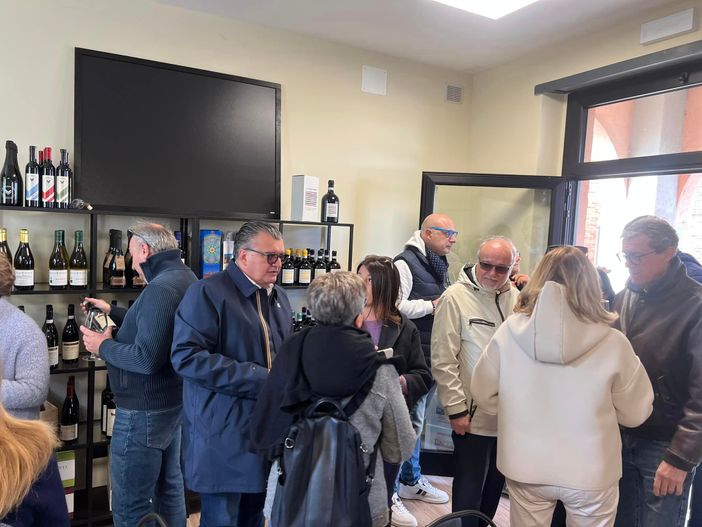 A Neviglie è nata "Cru", l'enoteca comunale con dodici produttori