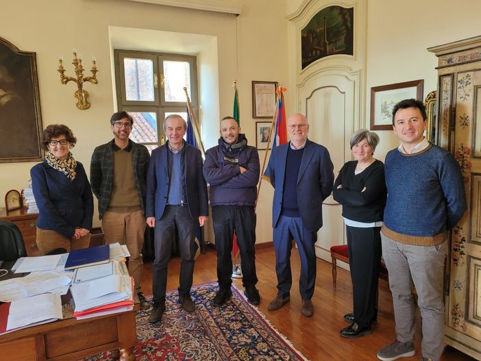 I protagonisti della rinnovata convenzione tra Comune di Bra e Consorzio macellai braidese I protagonisti della rinnovata convenzione tra Comune di Bra e Consorzio macellai braidese