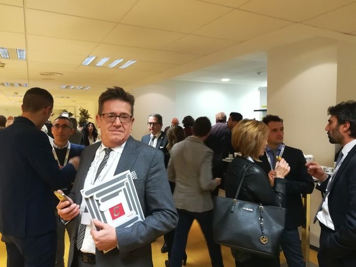 "Di accoglienza non si muore" nelle Lampeduse d'Europa "Di accoglienza non si muore" nelle Lampeduse d'Europa