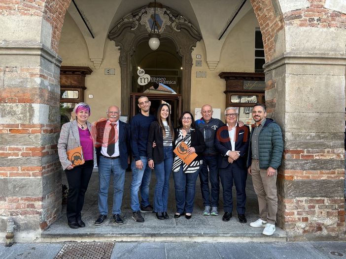 A Mondovì l'anteprima di "Smartina e l'amica infame": spettacolo di danza che racconta la lotta alla sclerosi multipla A Mondovì l'anteprima di "Smartina e l'amica infame": spettacolo di danza che racconta la lotta alla sclerosi multipla