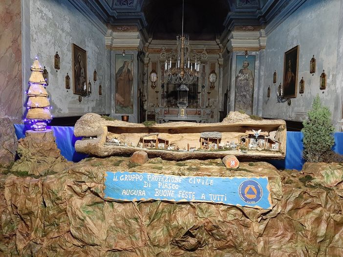 Piasco sempre più paese della tradizioni natalizie: presepi visitabili fino al 16 gennaio