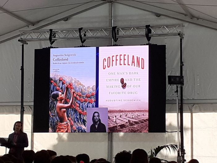 La copertina del libro "Coffeeland" La copertina del libro "Coffeeland"