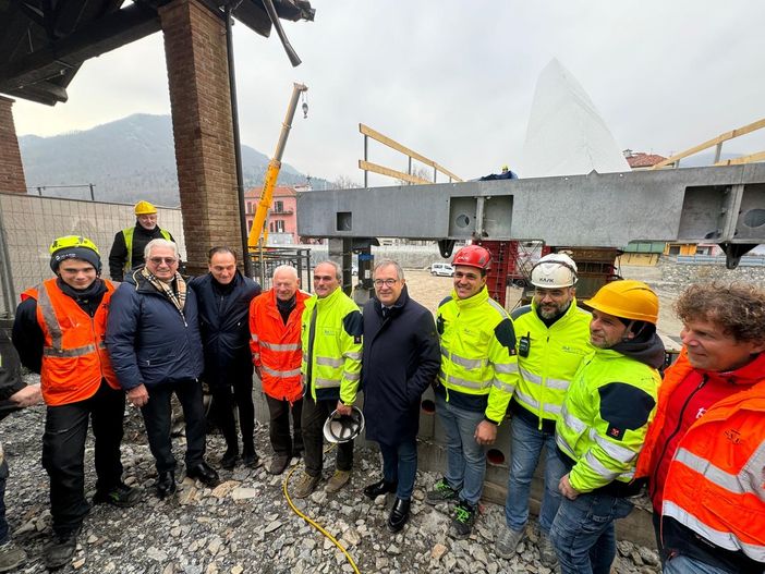 Il sopralluogo del presidente Cirio e degli assessori Gallo e Bongioanni con il designer Giugiaro e gli amministratori locali Il sopralluogo del presidente Cirio e degli assessori Gallo e Bongioanni con il designer Giugiaro e gli amministratori locali