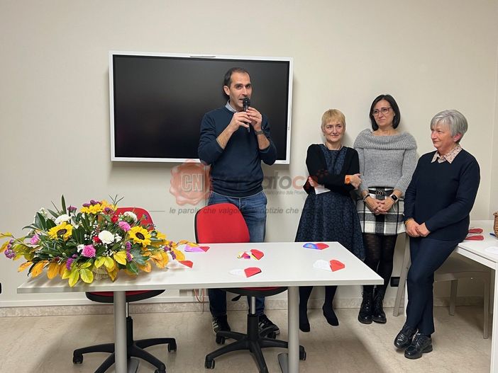 Da sinistra Enrico Manassero, direttore Caritas, con Ivana Lovera, Isa Bergese e Cateriza Brizio Da sinistra Enrico Manassero, direttore Caritas, con Ivana Lovera, Isa Bergese e Cateriza Brizio