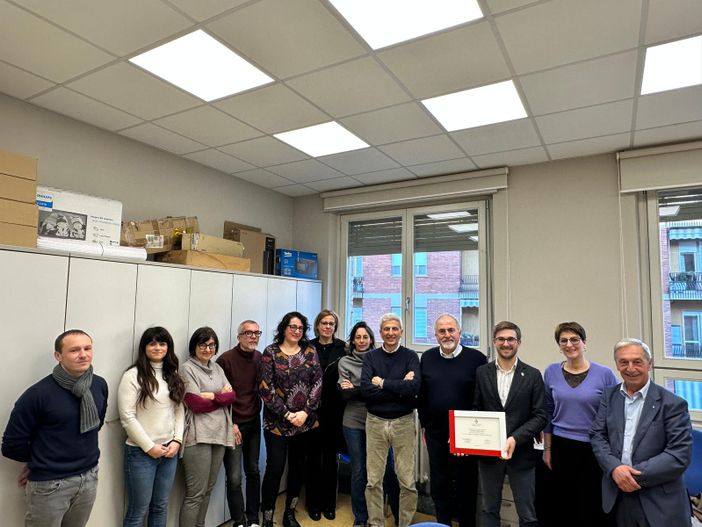 Consegnata la targa per i 40 anni della cooperativa Coesione Sociale Consegnata la targa per i 40 anni della cooperativa Coesione Sociale