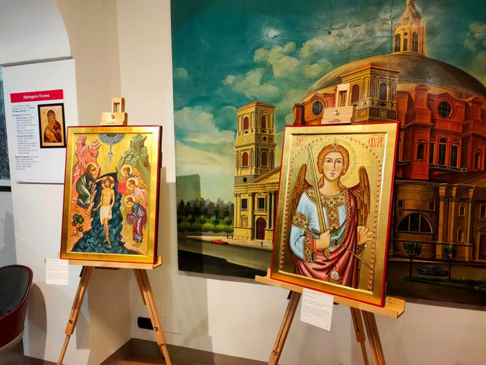 Inaugurata a Vicoforte la mostra "Natale tra Oriente ed Occidente. Mostra di Icone sacre moderne”