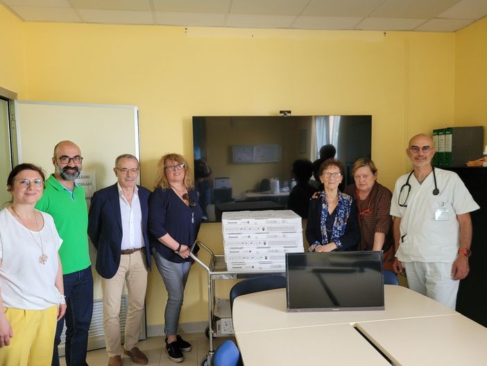 Nuovi televisori in arrivo al day hospital di Oncologia del Carle di Cuneo