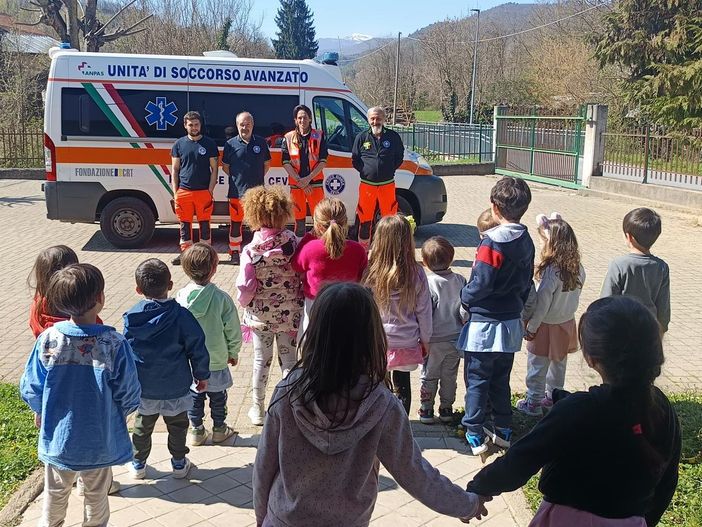 La Croce Bianca di Ceva porta la cultura del soccorso nelle scuole La Croce Bianca di Ceva porta la cultura del soccorso nelle scuole