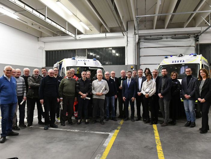 La premiazione dei volontari Asava nel novembre 2024 (foto Barbara Guazzone) La premiazione dei volontari Asava nel novembre 2024 (foto Barbara Guazzone)