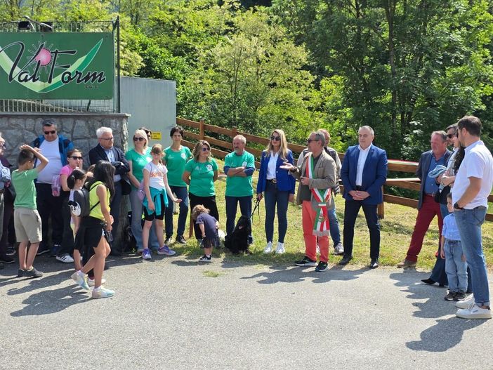 Grande partecipazione alla camminata inaugurale dei nuovi percorsi pedonali a Martiniana Po Grande partecipazione alla camminata inaugurale dei nuovi percorsi pedonali a Martiniana Po