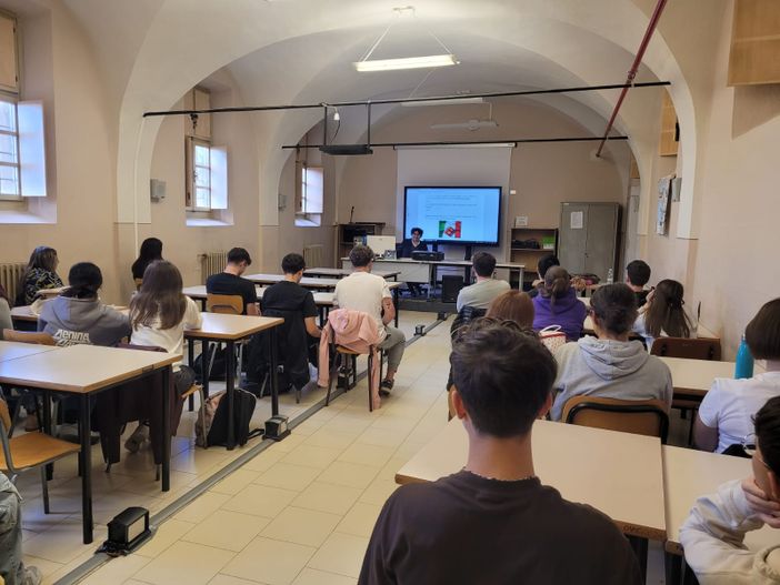 Gli studenti del Denina Pellico Rivoira si preparano al referendum