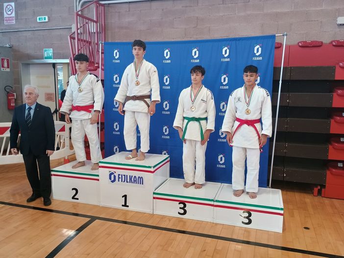 ASD Judo Cuneo: Gianluca Sanna domina la scena a Montecchio Maggiore