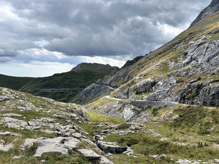 Un tratto dell'Alta via del Sale Un tratto dell'Alta via del Sale