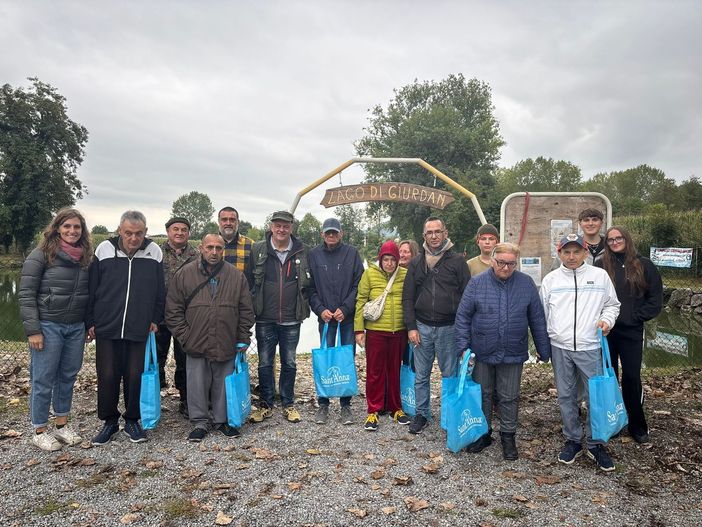Pesca sportiva e inclusione: al lago di Giurdan di Boves giornata speciale con gli ospiti delle Comunità Ischiator e Corborant