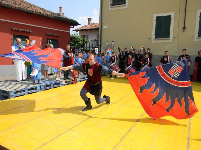 Sbandieratori in azione