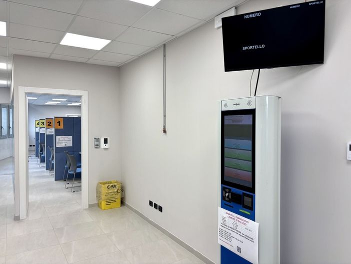 Uffici demografici al piano terra dell'ex Tribunale di Saluzzo in corso Roma