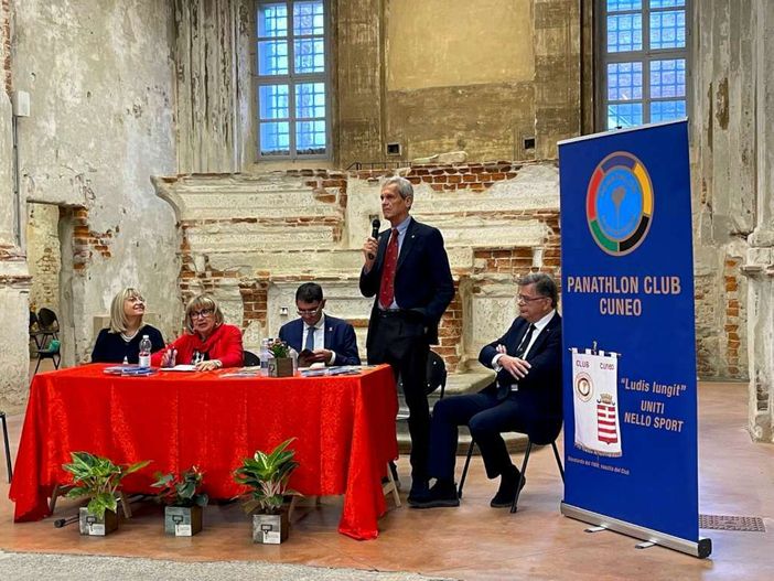 Il tavolo dei relatori