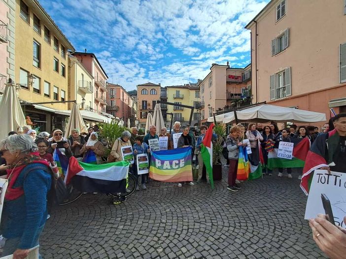 Cuneo, "Donne in cammino per la pace" contro l’aggressione militare degli Stati Uniti nei confronti del Venezuela