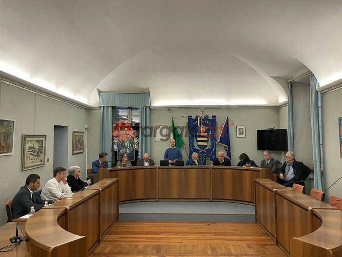La conferenza stampa di presentazione delle donazioni avvenuta in municipio