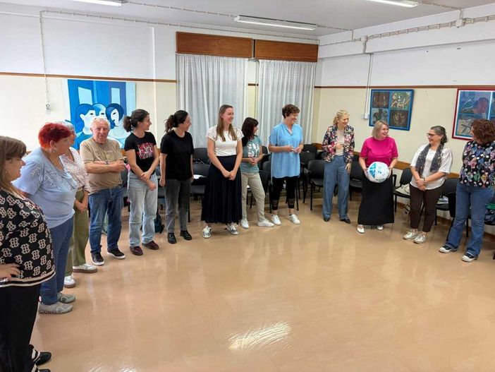 Da sinistra quattro docenti dell'Unitre di Moretta in Portogallo con l'Erasmus