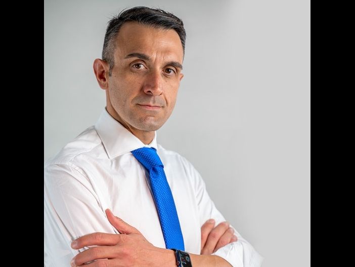 Trasferirsi in Svizzera: Pro e Contro del Vivere Oltreconfine in una Guida Completa