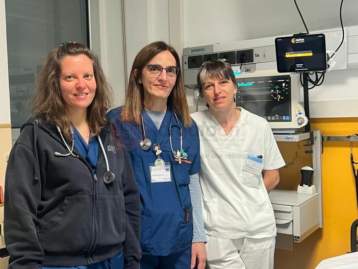 Da sinistra la specializzanda Lara Ponso, la dottoressa Nicoletta Artana e la coordinatrice infermieristica Paola Vietto