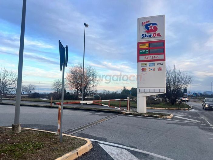 Dopo il collaudo negativo, chiuso per manutenzione il distributore di via Margarita a Cuneo Dopo il collaudo negativo, chiuso per manutenzione il distributore di via Margarita a Cuneo