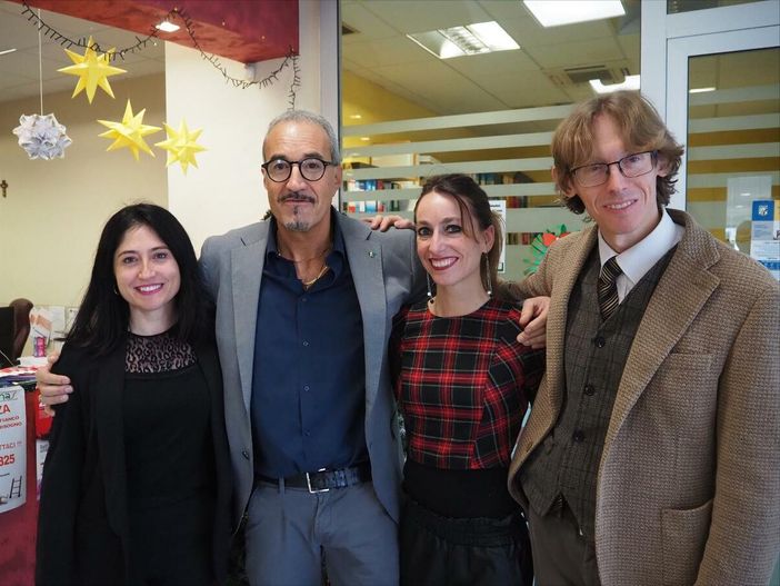 Il Segretario generale Cisl Cuneo Enrico Solavagione con gli operatori degli uffici vertenze Drilona Lukaj e la Responsabile Damiana Olivero e Ivan Boffano