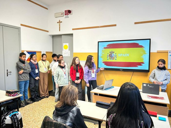 Erasmus, una settimana di incontri e relazioni all’Istituto Comprensivo Corso Soleri Erasmus, una settimana di incontri e relazioni all’Istituto Comprensivo Corso Soleri