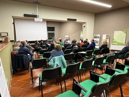 Un incontro del Consorzio socio assistenziale Alba Langhe e Roero coi sindaci dell'Alta Langa Un incontro del Consorzio socio assistenziale Alba Langhe e Roero coi sindaci dell'Alta Langa