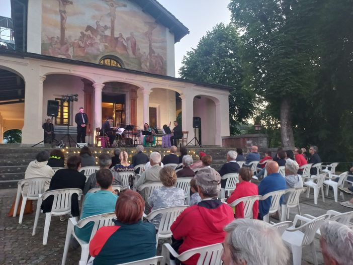 Oltre cento persone alla prima serata di "Estate con noi a Monserrato"