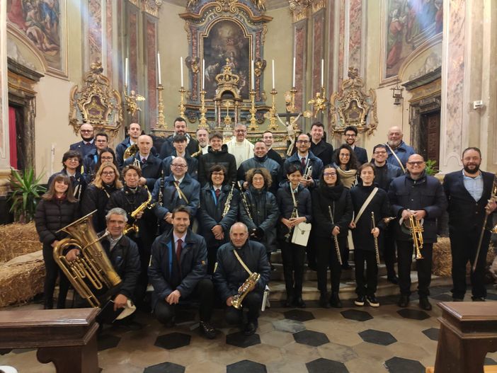 Il Corpo Bandistico Alta Val Tanaro ha festeggiato Santa Cecilia e si prepara per il concerto di Natale Il Corpo Bandistico Alta Val Tanaro ha festeggiato Santa Cecilia e si prepara per il concerto di Natale