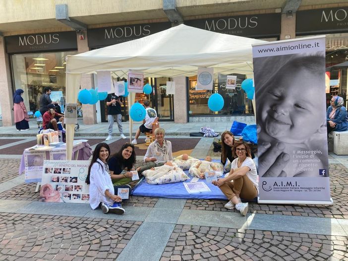 Massaggio infantile: il segreto per una connessione profonda tra genitori e bambini Massaggio infantile: il segreto per una connessione profonda tra genitori e bambini