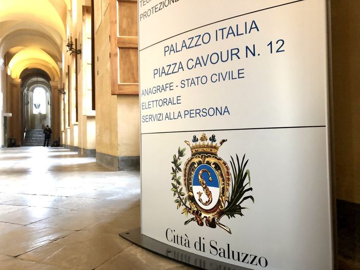 Saluzzo, sul sito dell'anagrafe possibile richiedere certificati in bollo